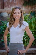 Lara Bertrand Real Estate Agent at Metropolitan Realty