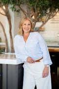Susan Fixsen Real Estate Agent at Pacific Oak Homes