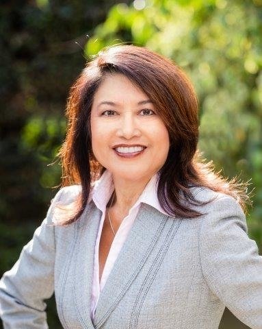 Nora Gallogly avatar