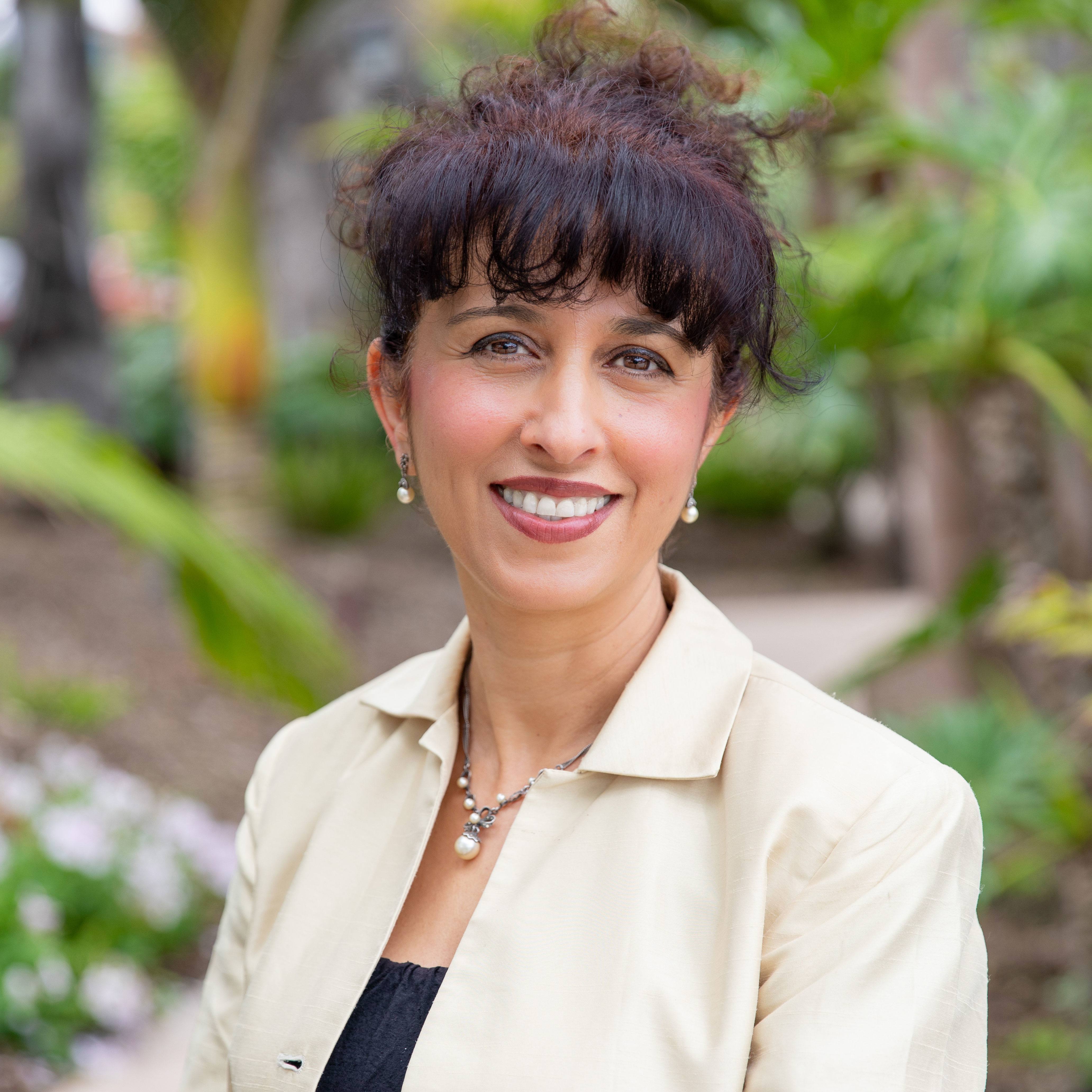 Roxanne Govari avatar