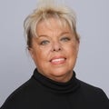 Linda Lennon Real Estate Agent at Re/Max Desert Properties