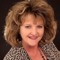 Stephanie Biggs Real Estate Agent at RE/MAX