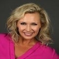 Tara Hose Real Estate Agent at Reece & Nichols Realtors Inc