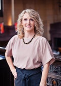 Tina Roe Real Estate Agent at REMAX Heritage