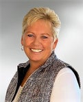 Betsy Woods Real Estate Agent at LUX Realty North Shore