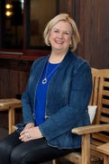 Tamie Brown Real Estate Agent at Robbins Realty Group