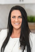 Shauna Knight Real Estate Agent at Advantage Group Inc