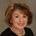 Loraine Muccioli Real Estate Agent at Real Estate One