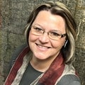 Loretta Blank Real Estate Agent at Coldwell Banker Denny Groves and Associates