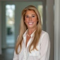 Kelly Feda Real Estate Agent at Coldwell Banker Global Luxury