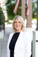 Gabrielle Hanson Real Estate Agent at Williamson Real Estate