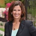 Jenni Thompson Real Estate Agent at West USA Realty