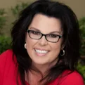 Barbie Lindsey Real Estate Agent at RE/MAX Desert Showcase