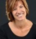Andrea Peter Real Estate Agent at HomeSmart