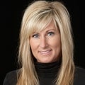 Donna Candiotti Real Estate Agent at Zoom Realty
