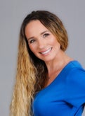 Allicia Roza Real Estate Agent at Arizona Premier Realty Homes & Land