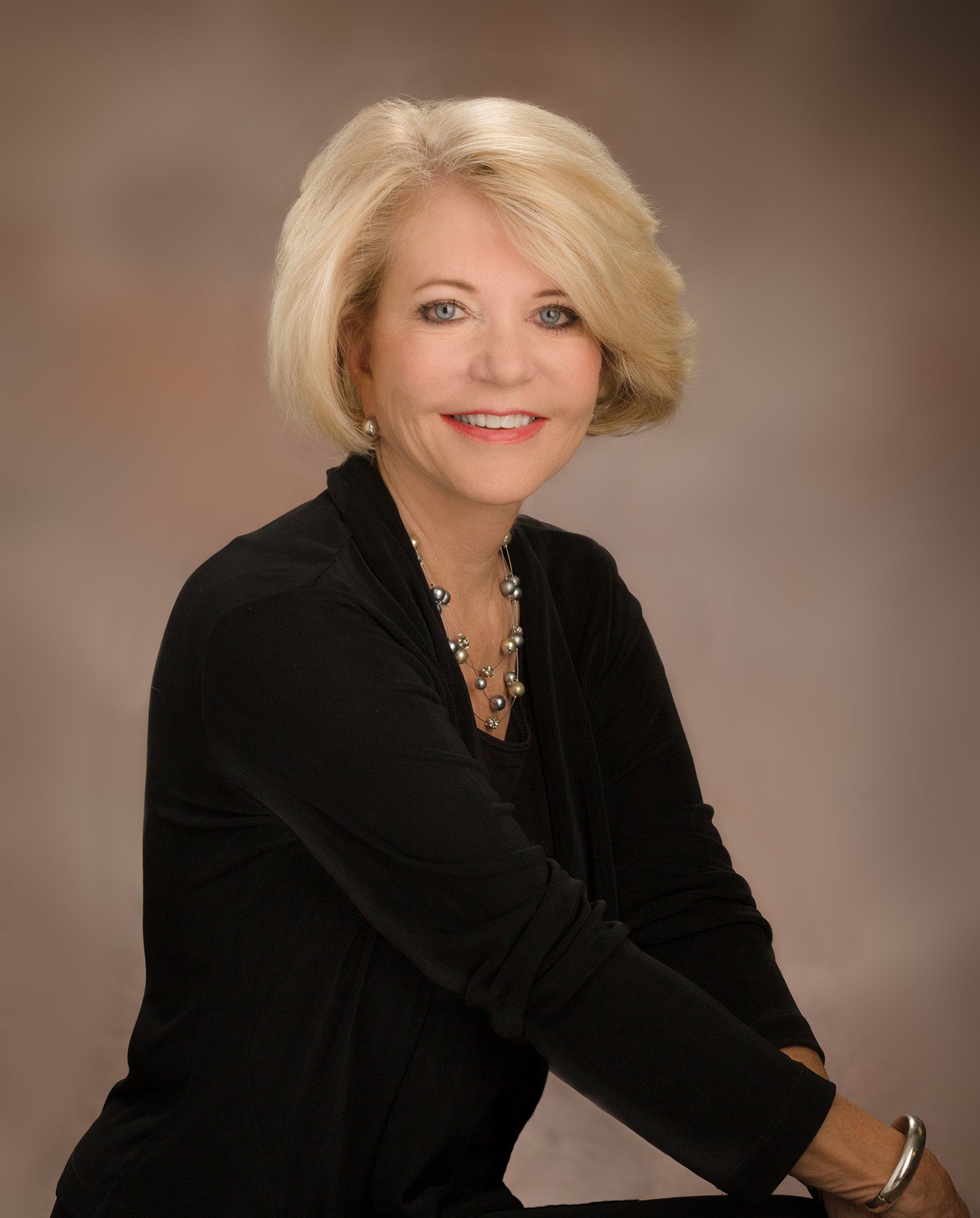 Louise Hampton avatar