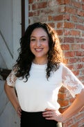 Gabi Sandoval Real Estate Agent at Re/max Gold Coast Realtors