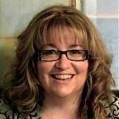 Kim Noonan Real Estate Agent at Re/max 10