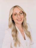Lauren Norris Real Estate Agent at Long Realty Company