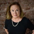 Regina McAuley Real Estate Agent at LOIS SCHNEIDER REALTOR