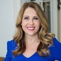 Leslie Suit Real Estate Agent at Re/Max Results in Real Estate
