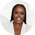 Tia Abraham Real Estate Agent at Engel & Völkers