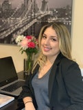 Mayra Perez Real Estate Agent at Showcase Realty Inc.