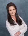 Lara Knight Real Estate Agent at West USA