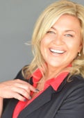 Beth Woelfel Real Estate Agent at Fathom Realty