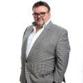 Peter Hernandez Real Estate Agent at Lily Moore Realty
