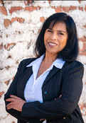 Elizabeth Hernandez Real Estate Agent at Realty One Group Complete