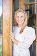 Tara Airhart Real Estate Agent at Dwell Real Estate Group