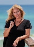 Cindy Mijangos Real Estate Agent at Christie's International Real Estate Emerald Coast