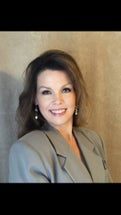 Vinda Singleton Real Estate Agent at Realty Associates