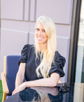 Holly McDonald Real Estate Agent at Compass